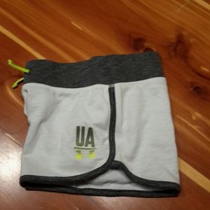 Under Armour athletic shorts youth medium